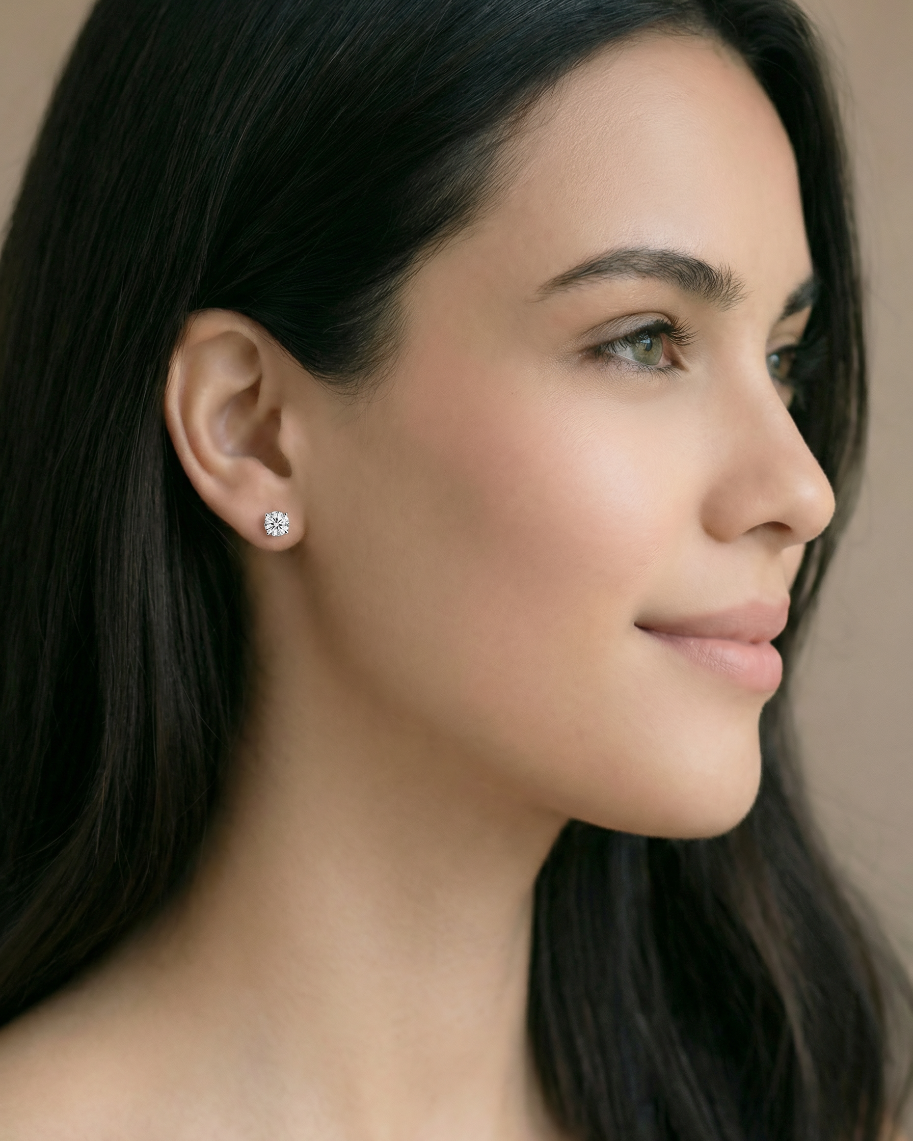 עגילי יהלום Charm Stud