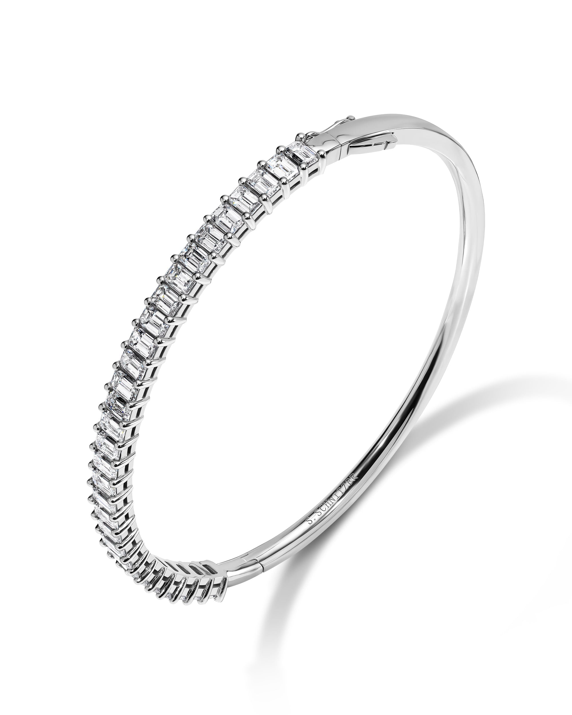 Brightness Emerald Bracelet - 30 emerald-cut diamonds in 14K white gold